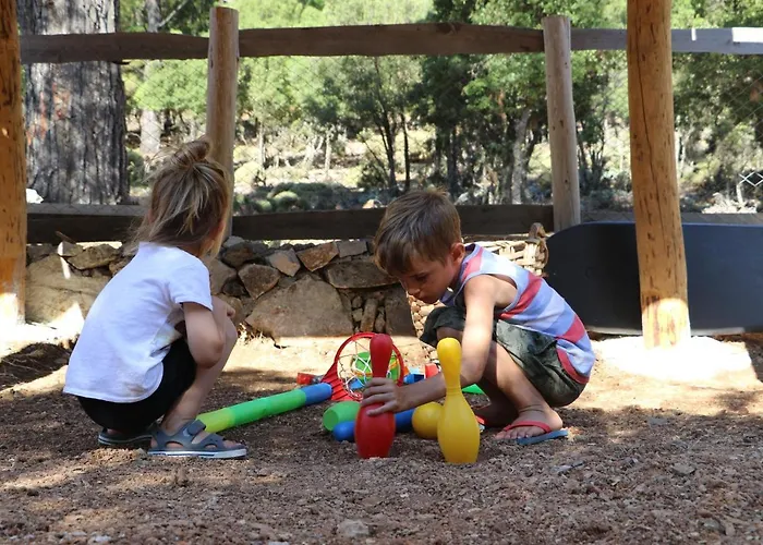 מלון Babakamp Eco Ranch& Retreat 4*