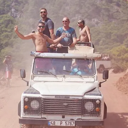 Babakamp Eco Ranch& Retreat 4* Φετιγιέ